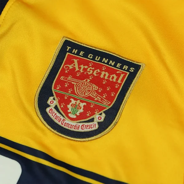 arsenal 1997 98 away shirt