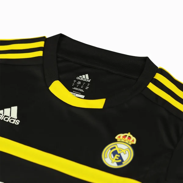 real madrid 2011 12 goalkeeper away shirt